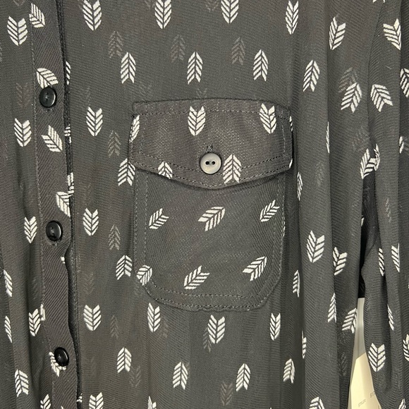 NEW Sheer button up. - Picture 8 of 8
